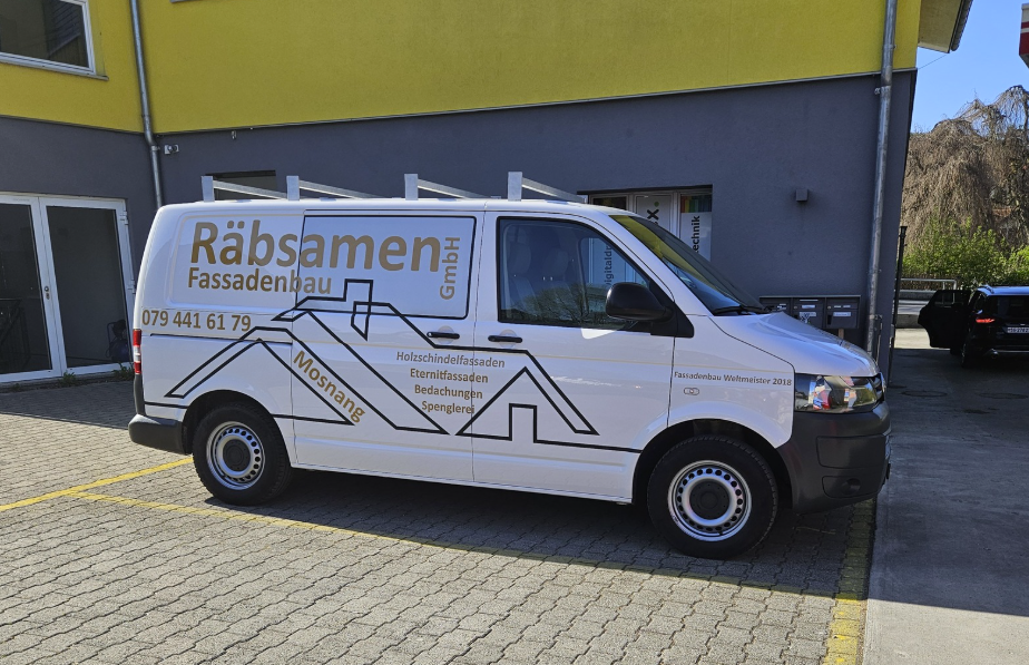 Beschriftung Firmenfahrzeug